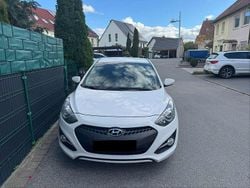 Weiß Gebraucht 2013 Hyundai i30 Coupé | 3.900 € (Guter Preis)