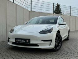Weiß Gebraucht 2021 Tesla Model 3 Standard Range Limousine | 19.999 € (Etwas zu teuer)