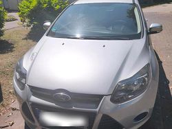 Silber Gebraucht 2011 Ford Focus Kombi | 5.500 € (Fairer Preis)