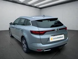 Grau Gebraucht 2020 Renault Mégane GrandTour Kombi | 15.399 € (Teuer)