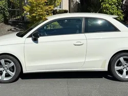 Weiß Gebraucht 2011 Audi A1 Attraction Kleinwagen | 8.750 € (Fairer Preis)