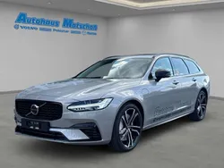 Silber Gebraucht 2025 Volvo V90 Ultra Kombi | 63.950 €