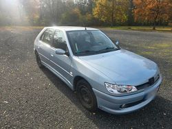 Silber Gebraucht 2001 Peugeot 306 Kleinwagen | 800 € (Teuer)