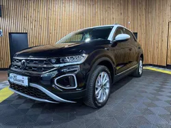 Deep black perleffekt Gebraucht 2024 VW T-Roc Style SUV | 28.650 € (Guter Preis)