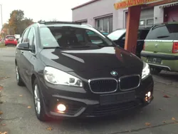 Braun Gebraucht 2014 BMW 218 Active Tourer Basis Van / Kleinbus | 9.950 € (Etwas zu teuer)