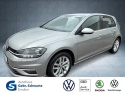 Silber Gebraucht 2017 VW Golf VII Comfortline Limousine | 14.990 € (Fairer Preis)