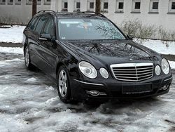 Schwarz Gebraucht 2007 Mercedes E320 Avantgarde Kombi | 2.999 € (Guter Preis)