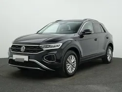 Schwarz Gebraucht 2024 VW T-Roc Life SUV | 24.089 € (Fairer Preis)