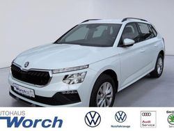 Weiß Gebraucht 2024 Skoda Kamiq Selection SUV | 24.449 € (Fairer Preis)