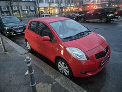 Rot Gebraucht 2008 Toyota Yaris Cool Limousine | 3.750 € (Teuer)