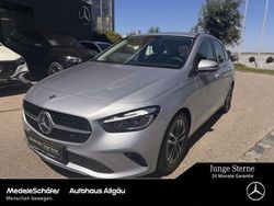 Lack hightechsilber Gebraucht 2025 Mercedes B200 Progressive Van / Kleinbus | 33.940 € (Fairer Preis)