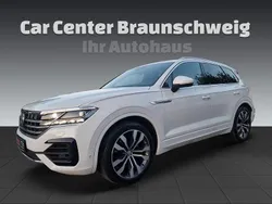 Weiß Gebraucht 2019 VW Touareg R-line SUV | 44.999 € (Guter Preis)