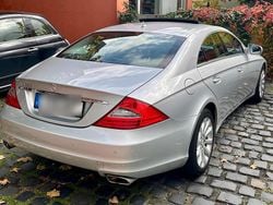 Silber Gebraucht 2008 Mercedes CLS280 Limousine | 6.350 €
