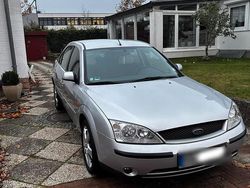 Silber Gebraucht 2001 Ford Mondeo Ghia Limousine | 3.490 € (Teuer)