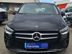 Schwarz Gebraucht 2021 Mercedes B200 Van / Kleinbus | 18.990 € (Fairer Preis)