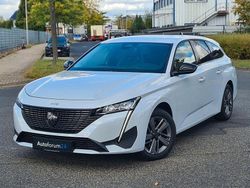 Weiß Gebraucht 2024 Peugeot 308 Allure Kombi | 21.899 € (Superpreis)
