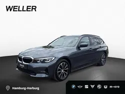 Mineralgrau (grau) Gebraucht 2022 BMW 318 Advantage Kombi | 28.750 € (Fairer Preis)