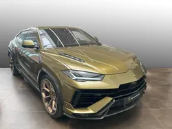 Grün Gebraucht 2024 Lamborghini Urus SUV | 329.666 € (Teuer)