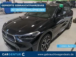 Black sapphire (metallic) Gebraucht 2022 BMW X2 M Sport SUV | 28.397 € (Fairer Preis)