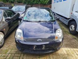 Blau Gebraucht 2006 Ford Fiesta Ambiente Kleinwagen | 1.499 € (Fairer Preis)