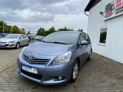 Blau Gebraucht 2011 Toyota Verso Edition Van / Kleinbus | 6.990 € (Fairer Preis)