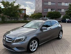 Grau Gebraucht 2014 Mercedes A200 Urban Limousine | 15.299 € (Fairer Preis)