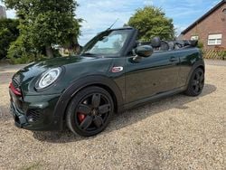 Grün Gebraucht 2019 Mini John Cooper Works Cabriolet Cabrio | 29.900 € (Etwas zu teuer)