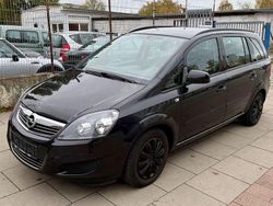 Schwarz Gebraucht 2014 Opel Zafira Family Van / Kleinbus | 6.450 € (Fairer Preis)