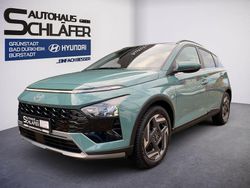 Mangrove green / mic Gebraucht 2024 Hyundai Bayon Prime SUV | 21.380 € (Fairer Preis)