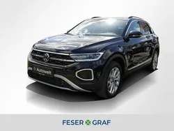 Deep black perleffekt Gebraucht 2024 VW T-Roc Style SUV | 31.308 € (Guter Preis)