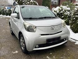 Silber Gebraucht 2009 Toyota iQ Kleinwagen | 5.600 € (Guter Preis)