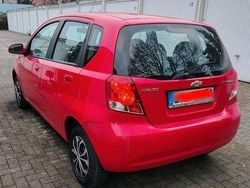 Rot Gebraucht 2008 Chevrolet Kalos Kleinwagen | 1.850 € (Fairer Preis)