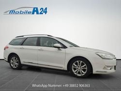 Weiß Gebraucht 2011 Citroën C5 Tendance Kombi | 7.499 €