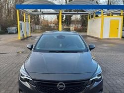 Grau Gebraucht 2016 Opel Astra Limousine | 9.450 € (Guter Preis)