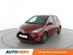 Rot Gebraucht 2017 Toyota Yaris Hybrid Team Kleinwagen | 12.870 € (Fairer Preis)