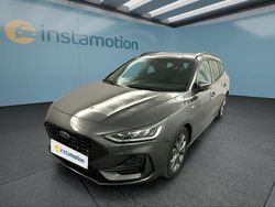 Grau Gebraucht 2024 Ford Focus ST-Line Kombi | 24.599 € (Fairer Preis)