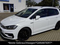 Weiß Gebraucht 2017 VW Golf VII Highline Limousine | 12.499 € (Fairer Preis)