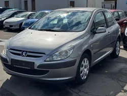Grau Gebraucht 2002 Peugeot 307 Tendance Kleinwagen | 1.299 € (Fairer Preis)