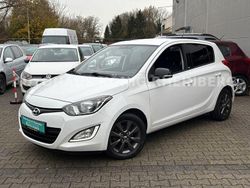 Weiß Gebraucht 2014 Hyundai i20 Edition Kleinwagen | 6.990 € (Fairer Preis)