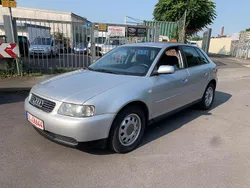 Silber Gebraucht 2001 Audi A3 Ambiente Limousine | 1.999 € (Fairer Preis)