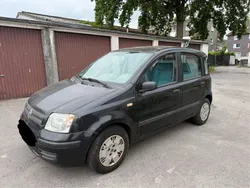 Schwarz Gebraucht 2004 Fiat Panda Kleinwagen | 599 €