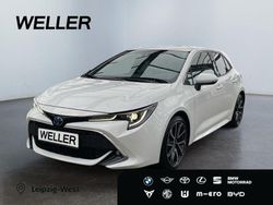Weiss Gebraucht 2022 Toyota Corolla Lounge Limousine | 25.290 € (Guter Preis)
