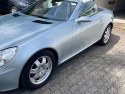 Silber Gebraucht 2005 Mercedes SLK200 Cabrio | 13.500 € (Teuer)