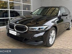 Saphirschwarz metallic Gebraucht 2025 BMW 318 Efficient Dynamics Kombi | 32.449 € (Guter Preis)