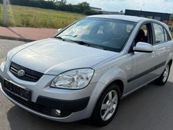 Silber Gebraucht 2006 Kia Rio EX Limousine | 2.500 € (Fairer Preis)