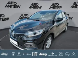 Sternenschwarz (metallic) Gebraucht 2020 Renault Kadjar LIMITED SUV | 15.490 € (Fairer Preis)