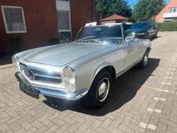 Silber Gebraucht 1965 Mercedes 230 Cabrio | 109.000 €