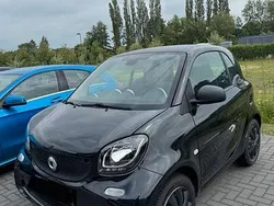 Schwarz Gebraucht 2015 Smart ForTwo Coupé Kleinwagen | 5.950 €