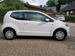 Weiß Gebraucht 2013 VW up! Kleinwagen | 5.600 € (Fairer Preis)