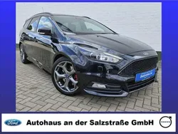 Schwarz Gebraucht 2015 Ford Focus Sport Limousine | 14.898 € (Teuer)